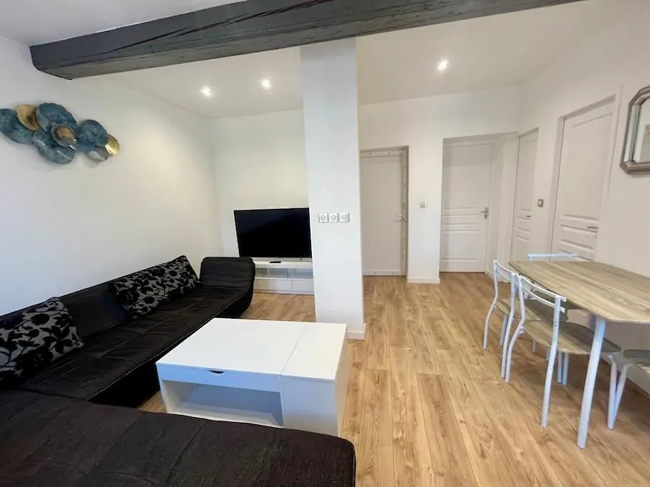 Appartement T2 Renove A 15 Min De Lyon à Pierre-Bénite