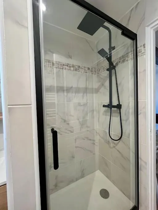 Appartement T2 Renove A 15 Min De Lyon à Pierre-Bénite