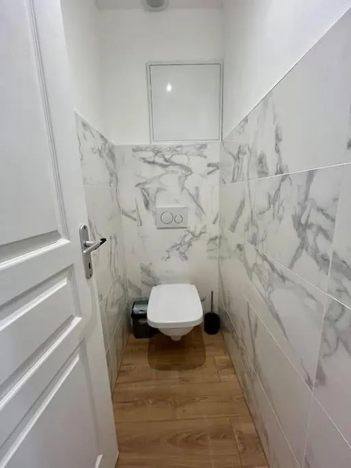 Appartement T2 Renove A 15 Min De Lyon à Pierre-Bénite