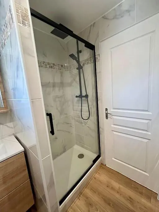 Appartement T2 Renove A 15 Min De Lyon à Pierre-Bénite