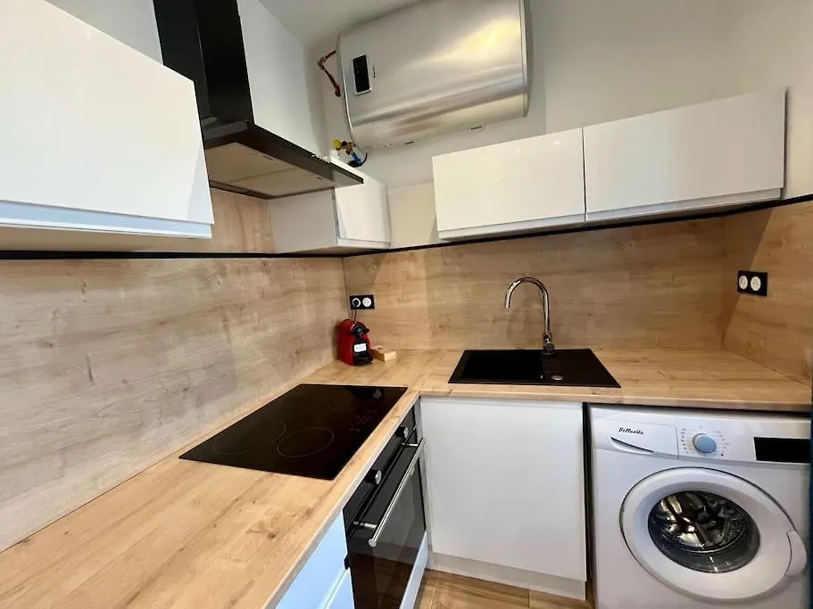 Appartement T2 Renove A 15 Min De Lyon à Pierre-Bénite