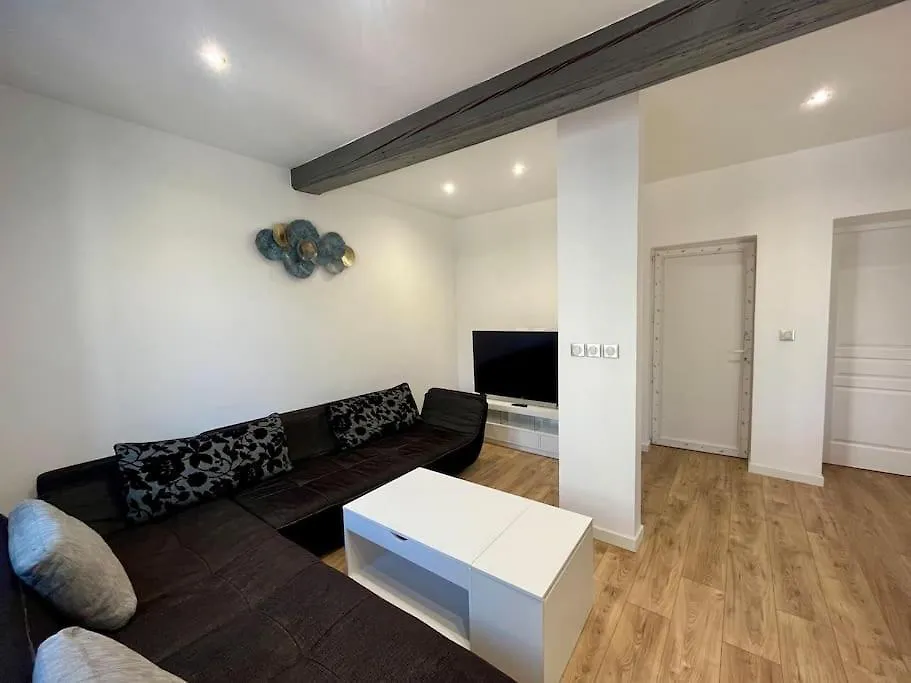 Appartement T2 Renove A 15 Min De Lyon à Pierre-Bénite